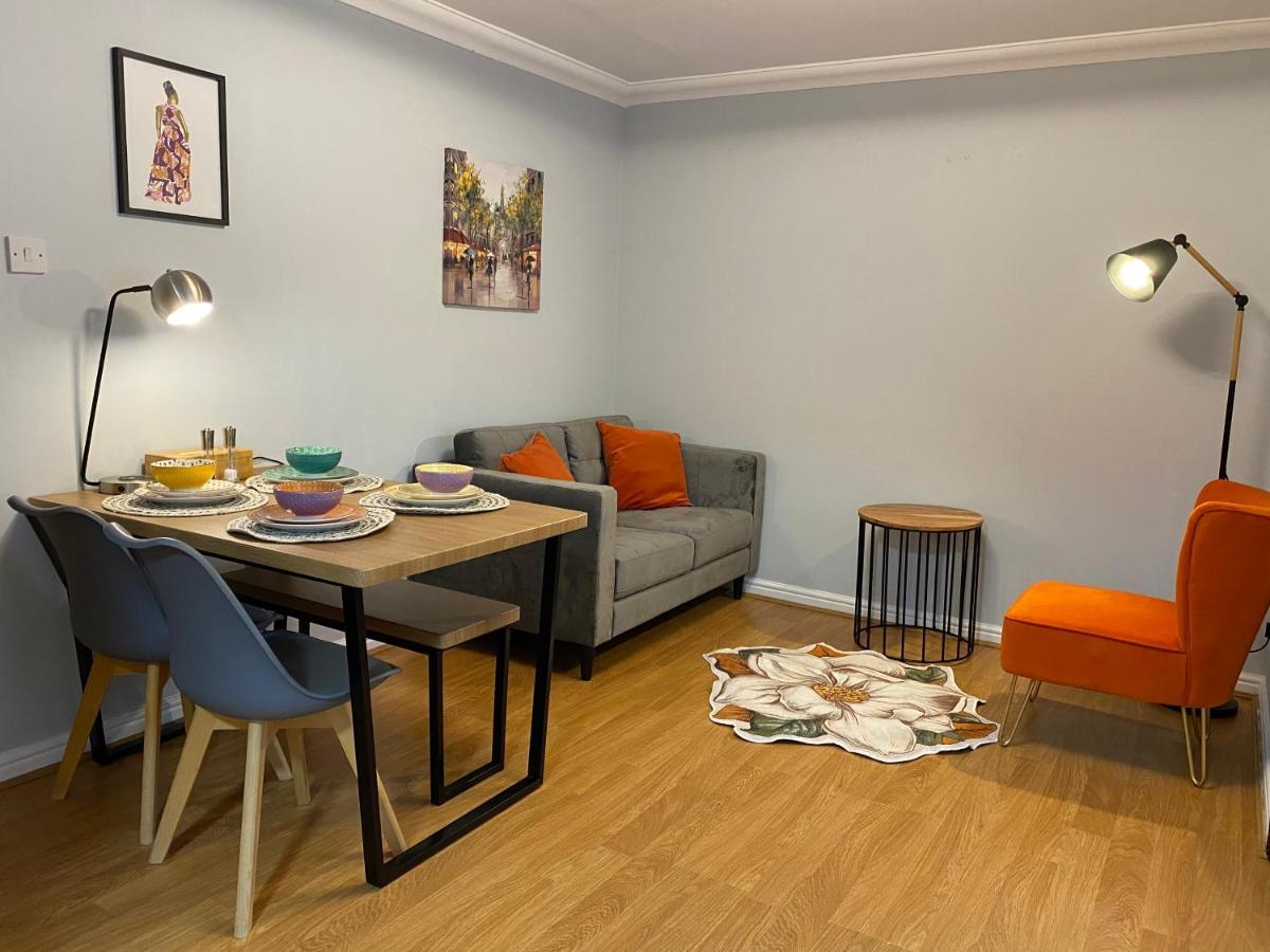 Private Main Door Lovely 2 Bedroom Apartment Edinburgh Bagian luar foto
