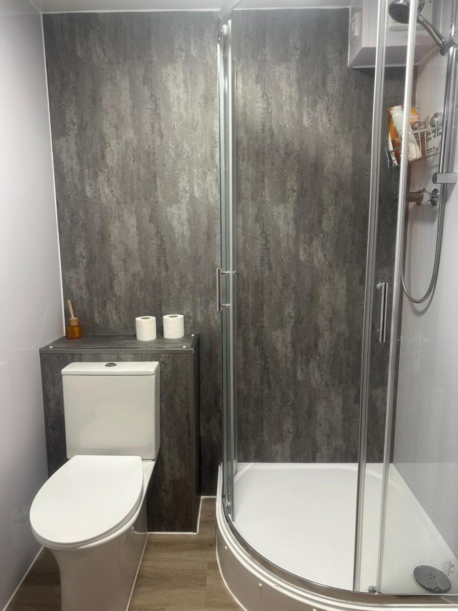 Private Main Door Lovely 2 Bedroom Apartment Edinburgh Bagian luar foto